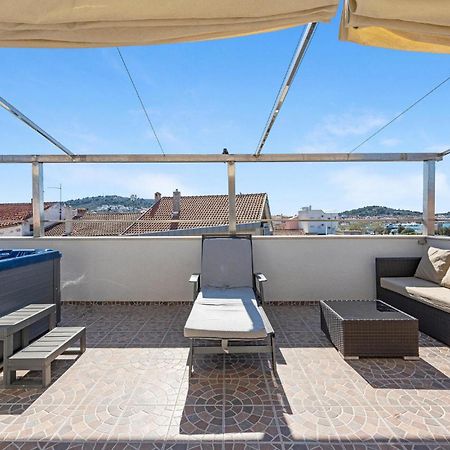 4 Bedroom Stunning Home In Murter Buitenkant foto