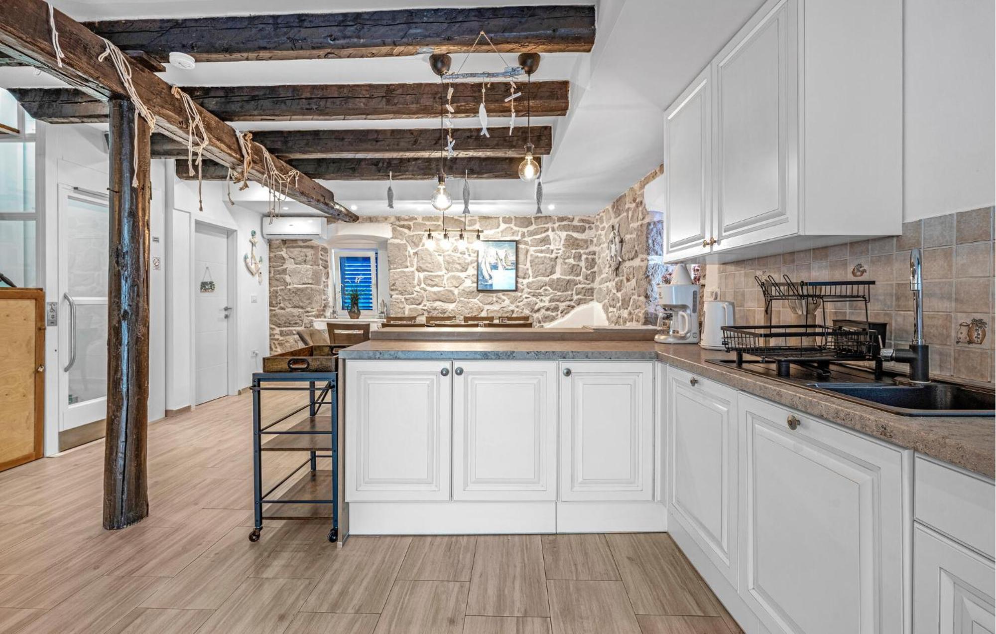 4 Bedroom Stunning Home In Murter Buitenkant foto