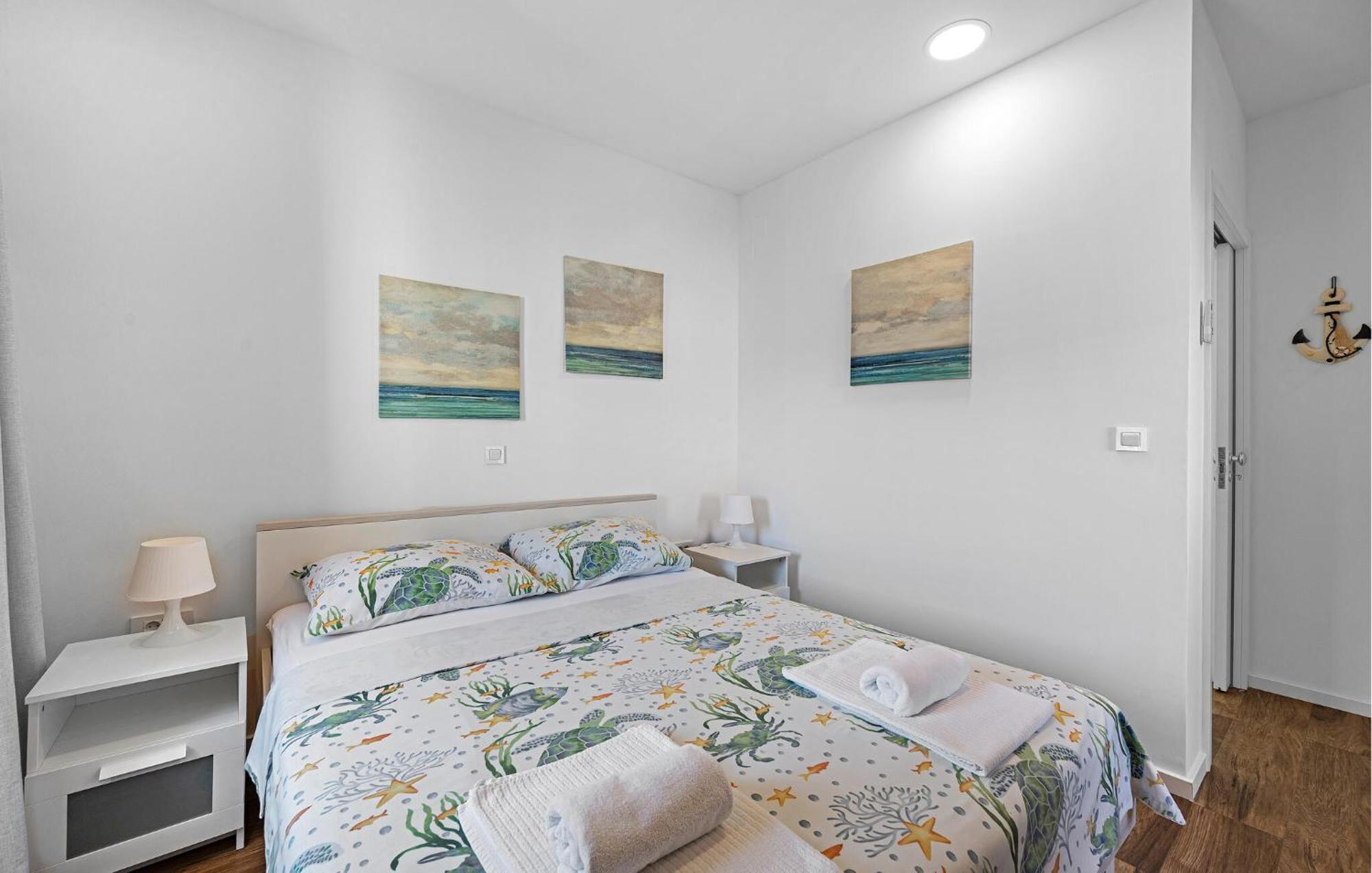 4 Bedroom Stunning Home In Murter Buitenkant foto